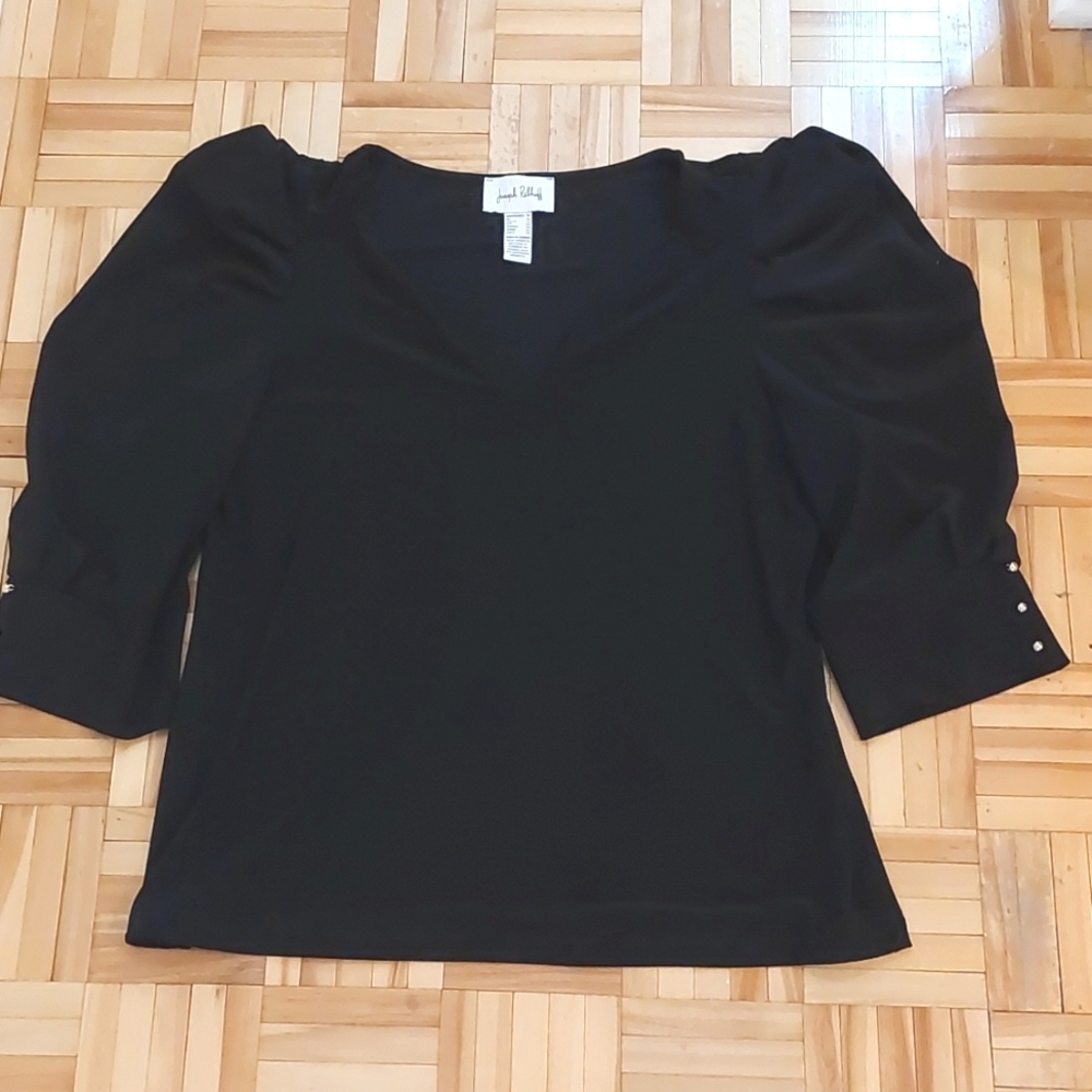 Joseph Ribkoff blouse with puffy 1/4 sleeves size 16